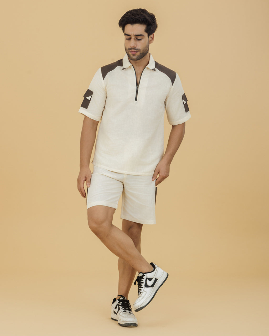 Men's beige Shorts with Brown Pockets